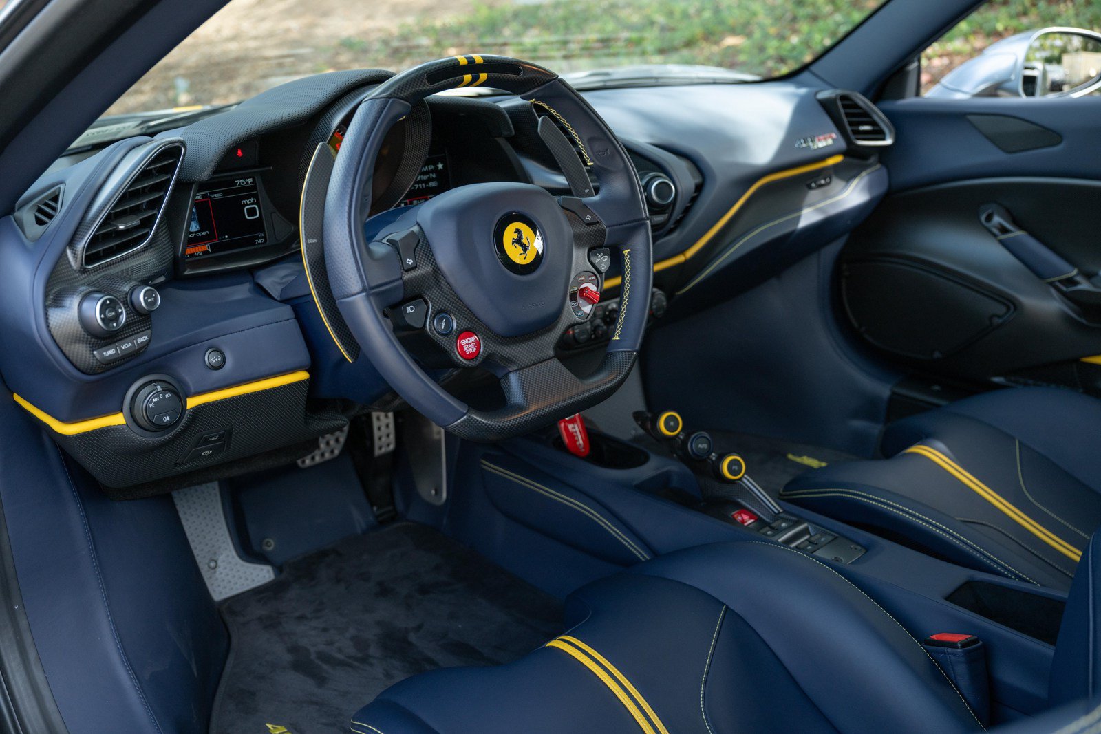 Used 2020 Ferrari 488 Pista Spider RWD image 32