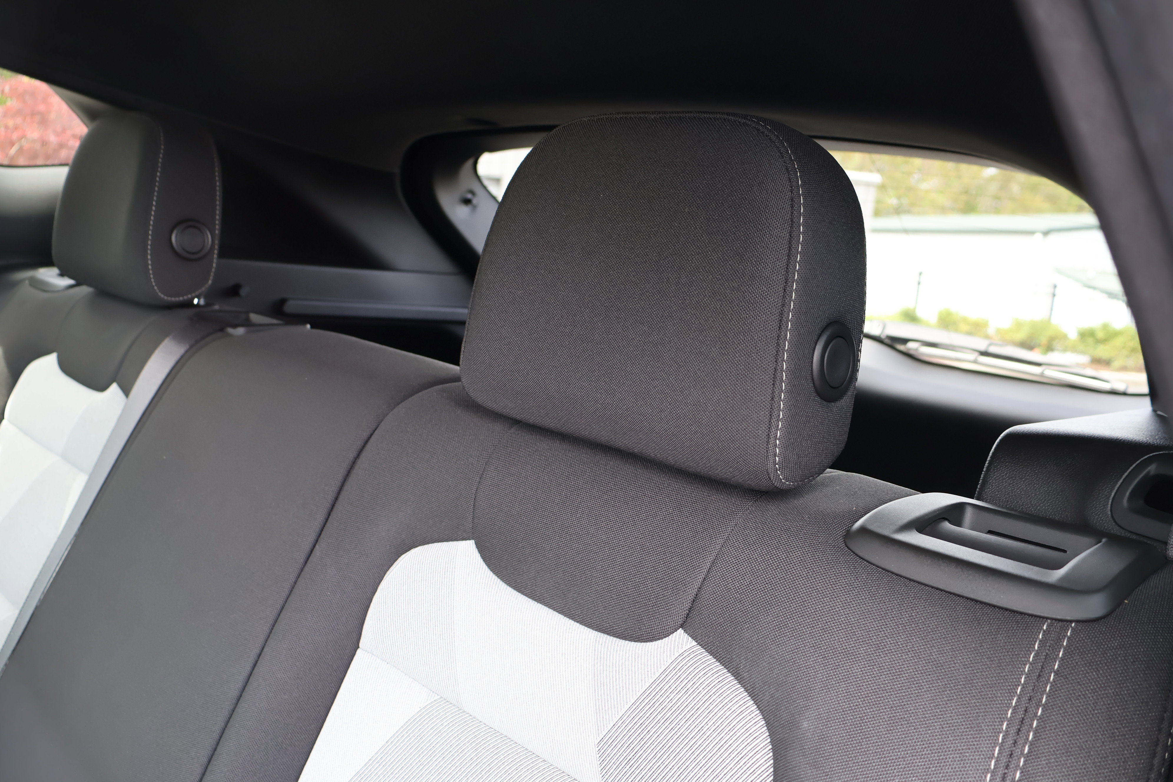 Used 2024 Chevrolet Trax RS w/ Driver Confidence Package image 17