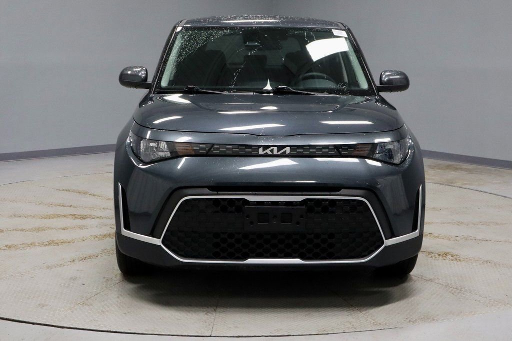 Used 2025 Kia Soul LX image 5