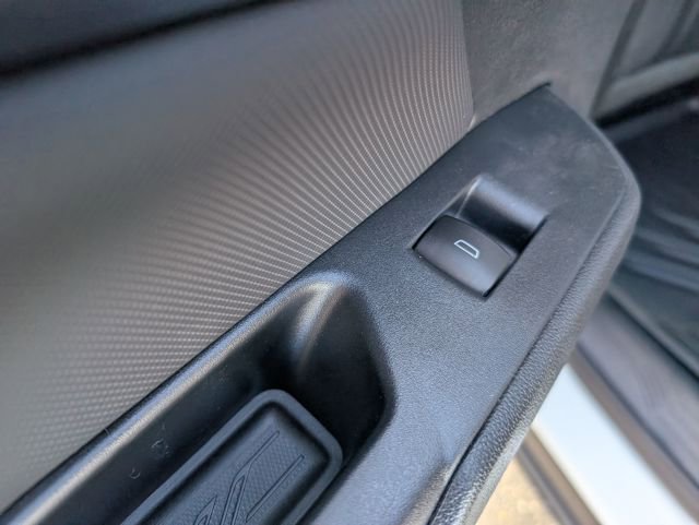 New 2026 Chevrolet Equinox EV LT image 11