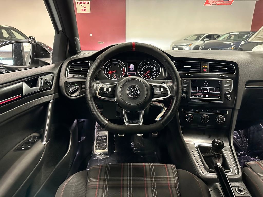 Used 2017 Volkswagen GTI S image 24