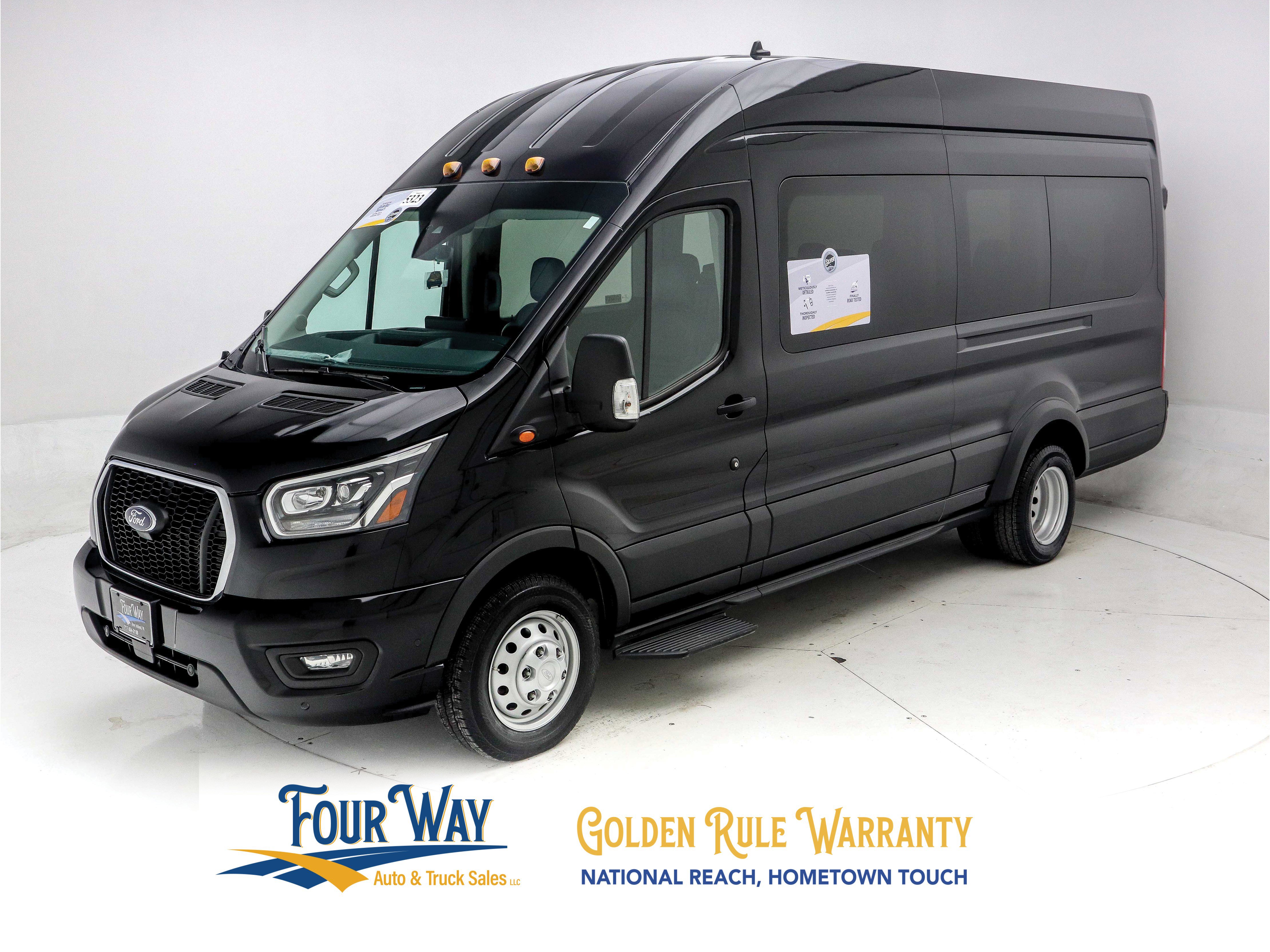 Used 2023 Ford Transit 350 XLT image 8