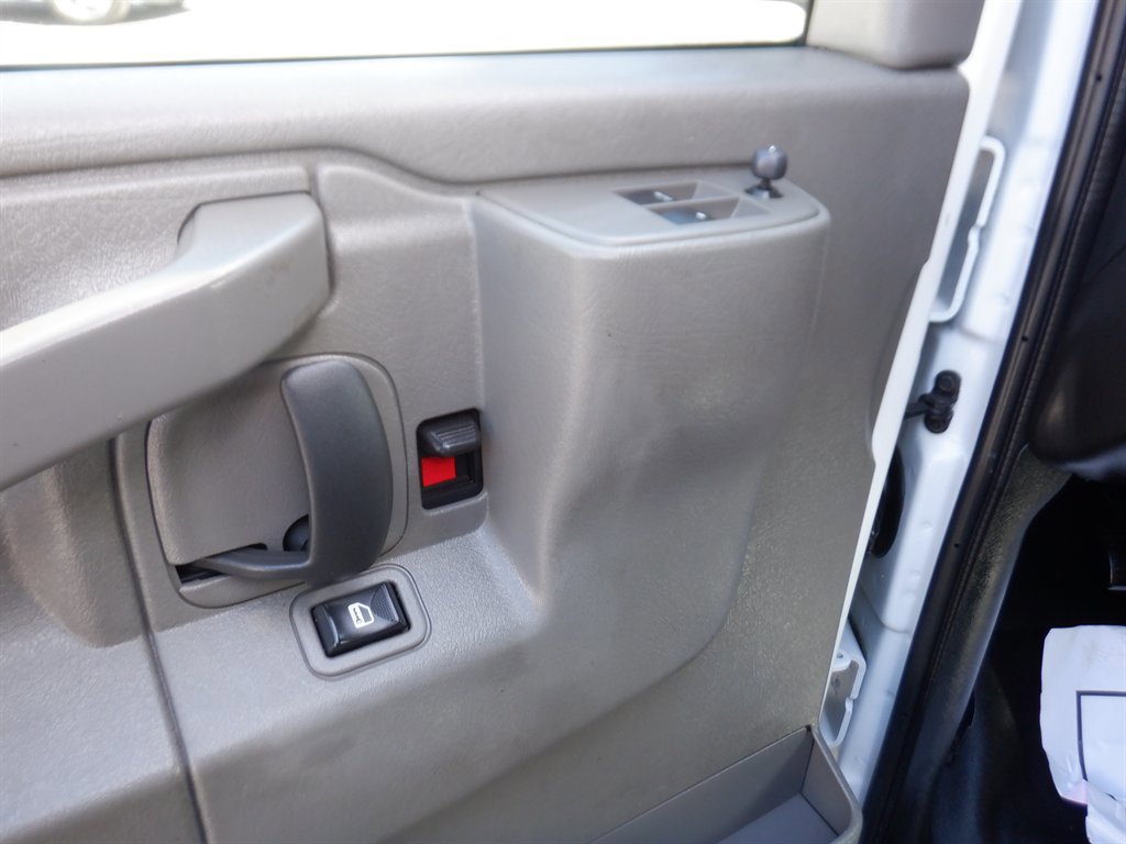 Used 2023 GMC Savana 2500 w/ Driver Convenience Package image 14