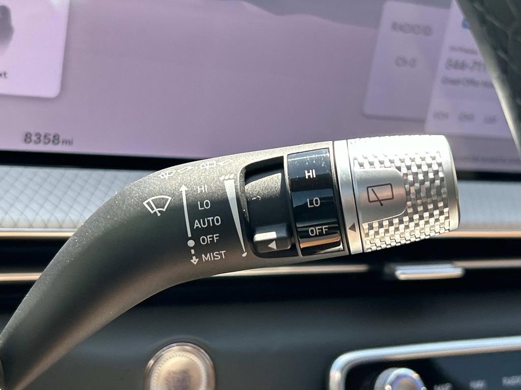 Used 2025 Genesis GV80 3.5T Advanced AWD/4WD image 34