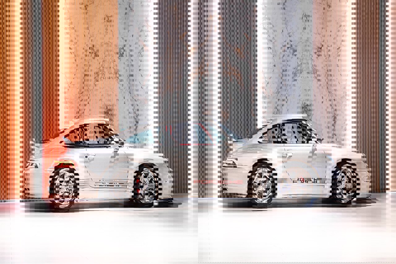 Used 1995 Porsche 911 Carrera image 5