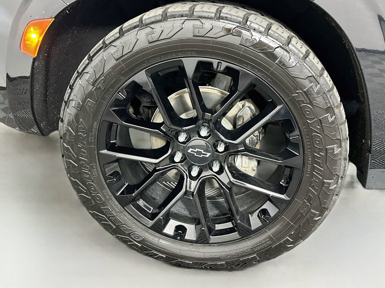 Used 2023 Chevrolet Tahoe Z71 w/ Off-Road Capability Package AWD/4WD image 35