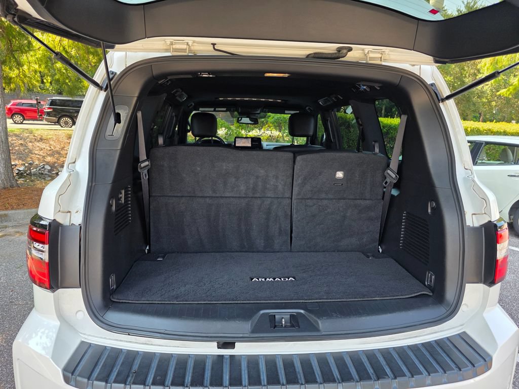 Used 2023 Nissan Armada SL w/ Midnight Edition Package RWD image 35