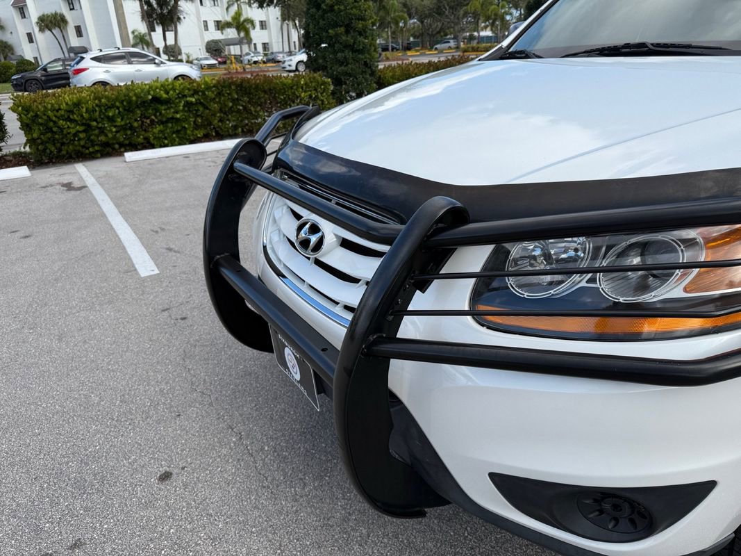 Used 2011 Hyundai Santa Fe GLS image 22