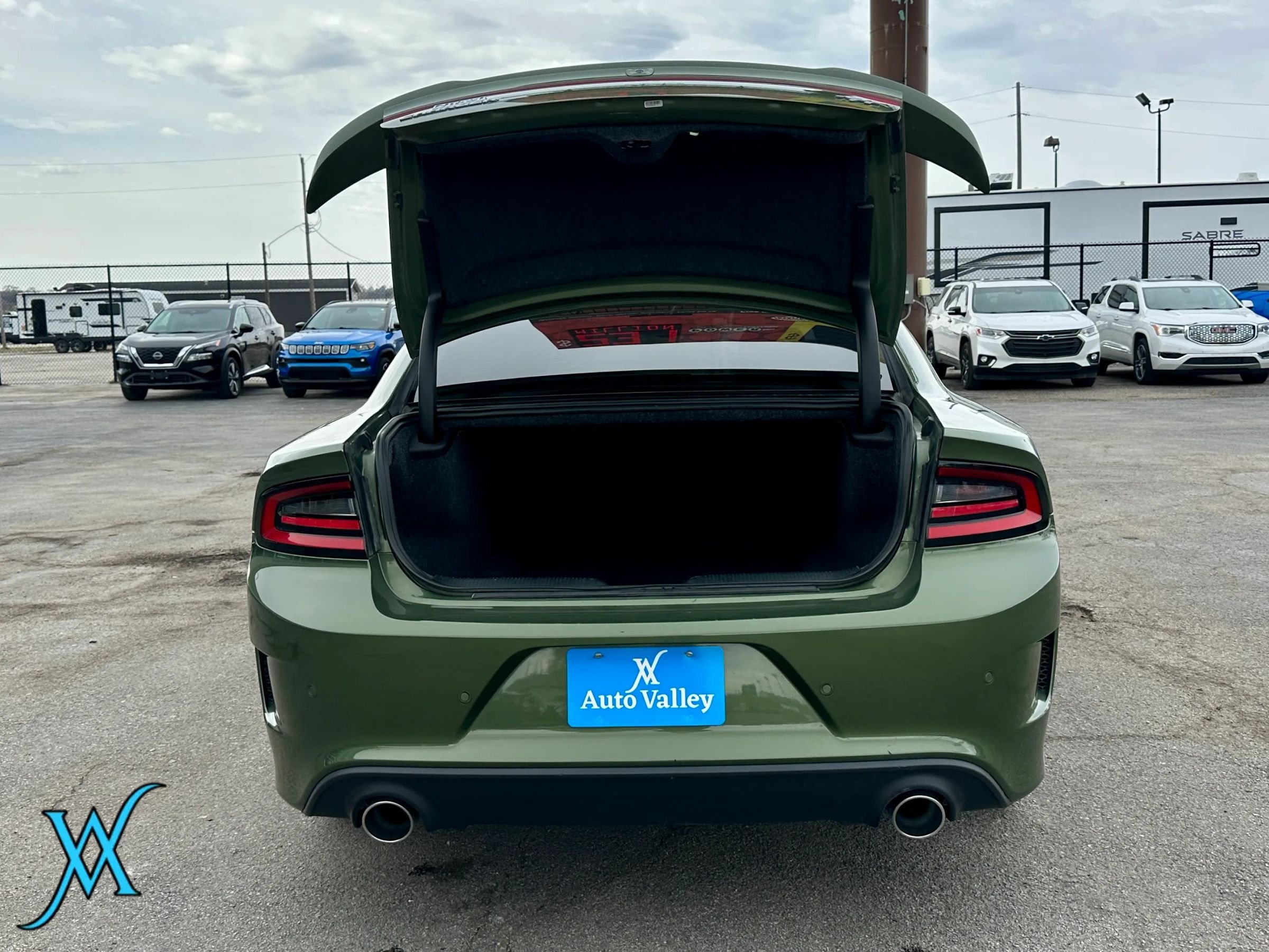Used 2023 Dodge Charger R/T w/ Cold Weather Package RWD image 38