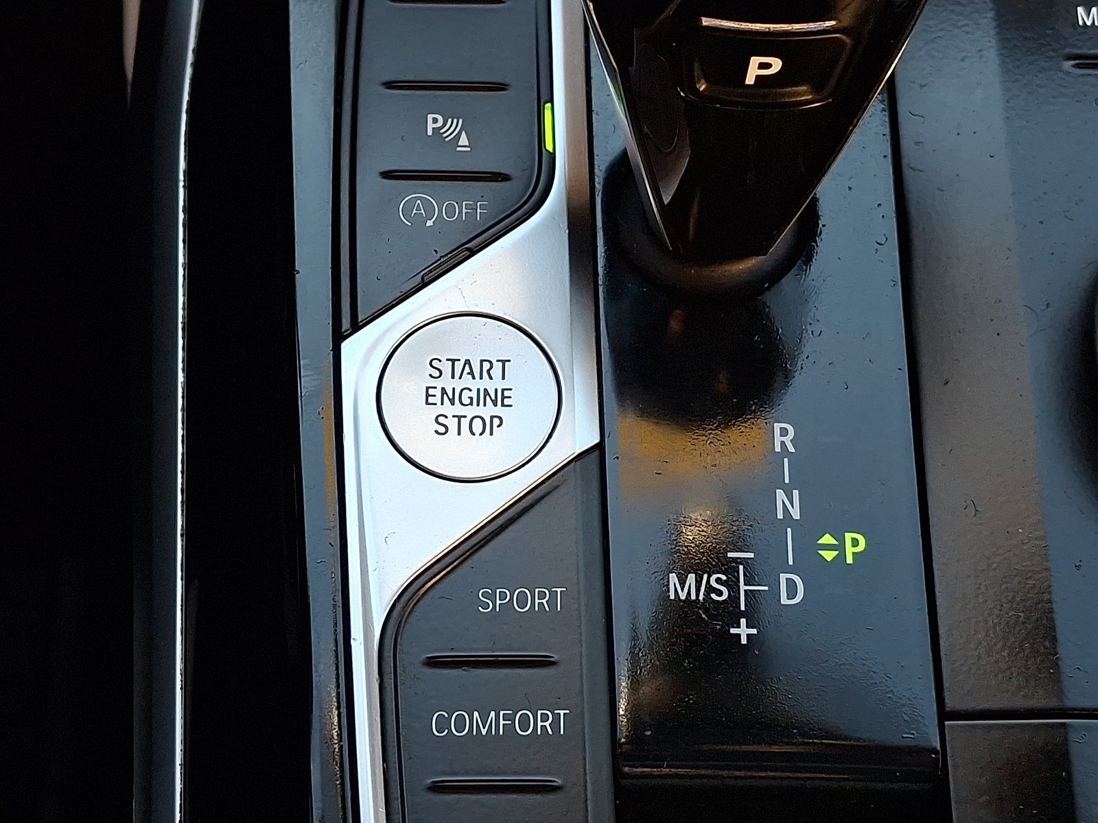 Used 2019 BMW 330i xDrive Sedan w/ Driving Assistance Package AWD/4WD image 26