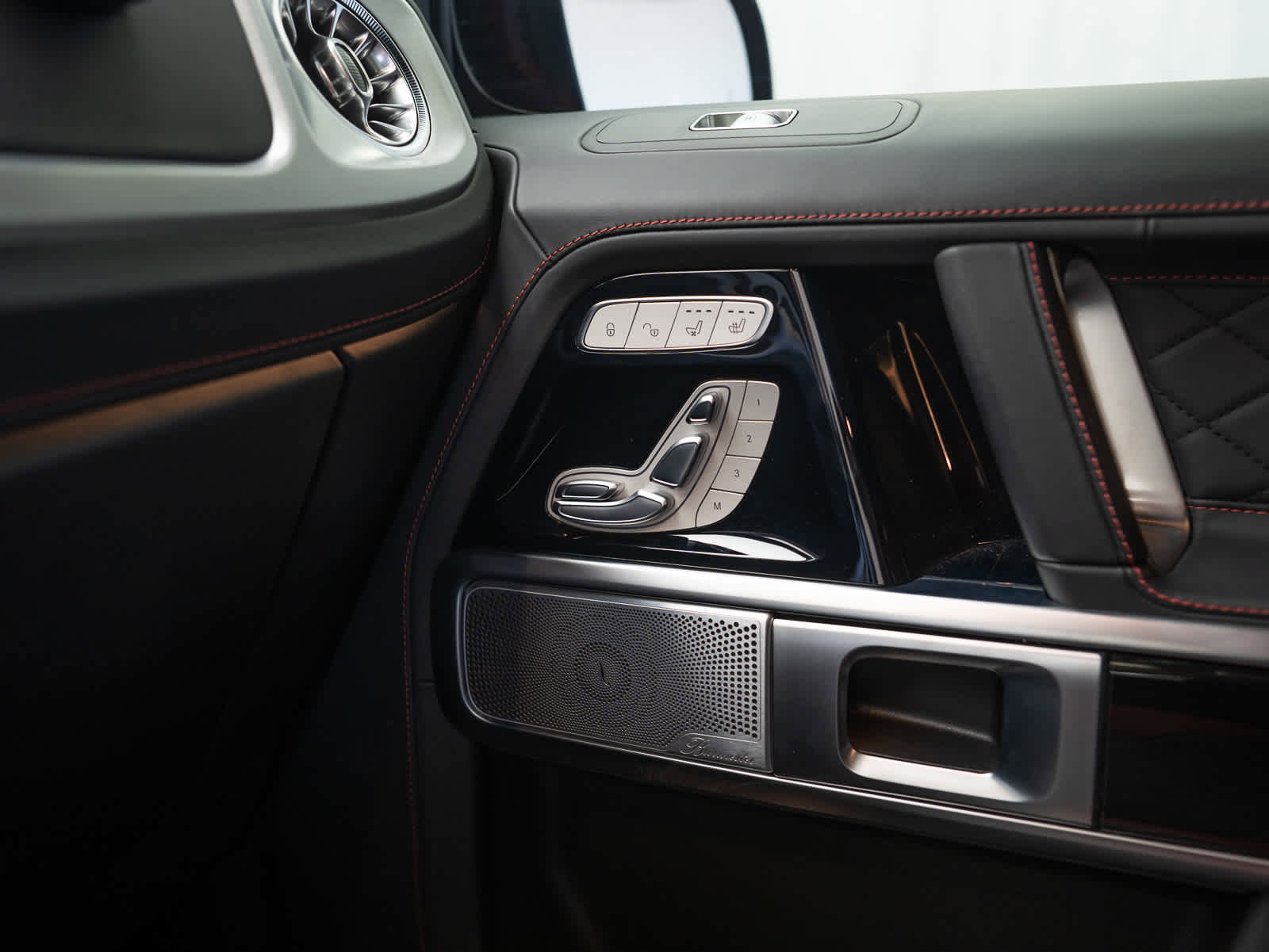 Used 2023 Mercedes-Benz G 63 AMG 4MATIC image 32