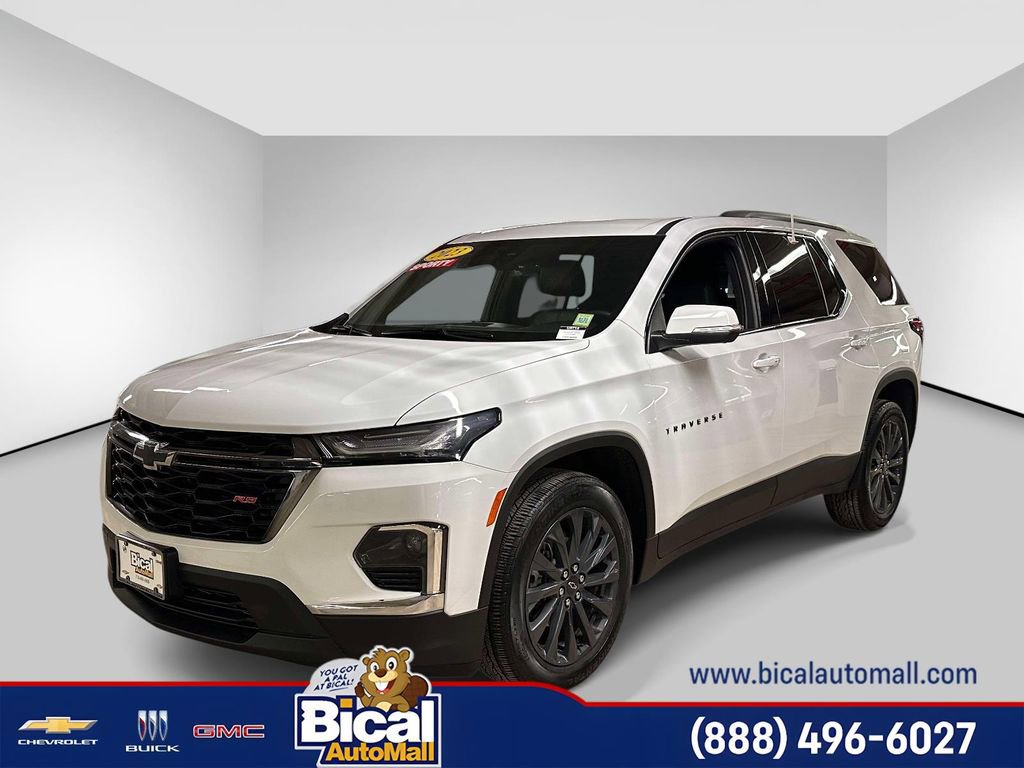 Used 2023 Chevrolet Traverse RS image 1