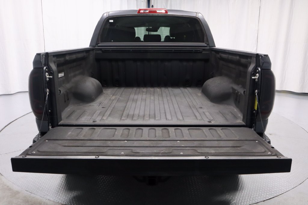 Used 2021 Toyota Tundra Limited w/ Limited Premium Package AWD/4WD image 15