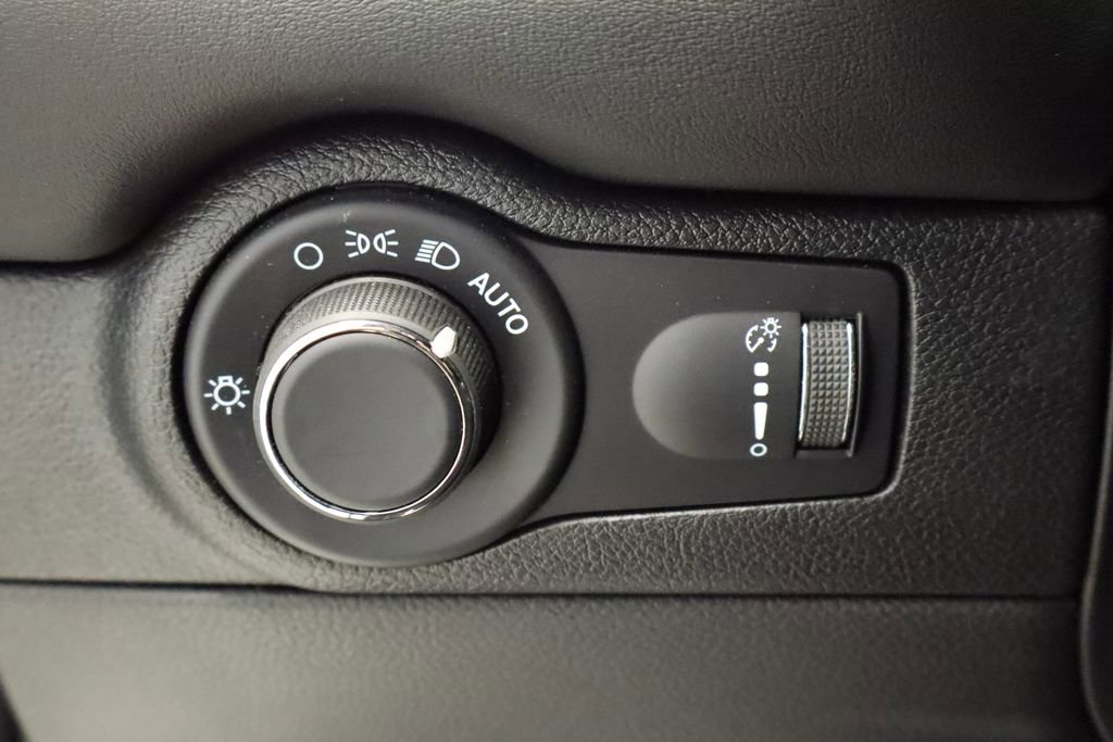 Certified 2024 Dodge Durango GT image 31