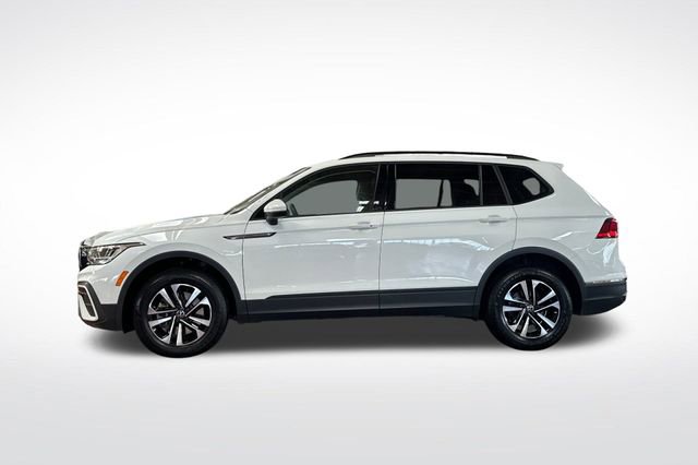 Certified 2024 Volkswagen Tiguan S image 9
