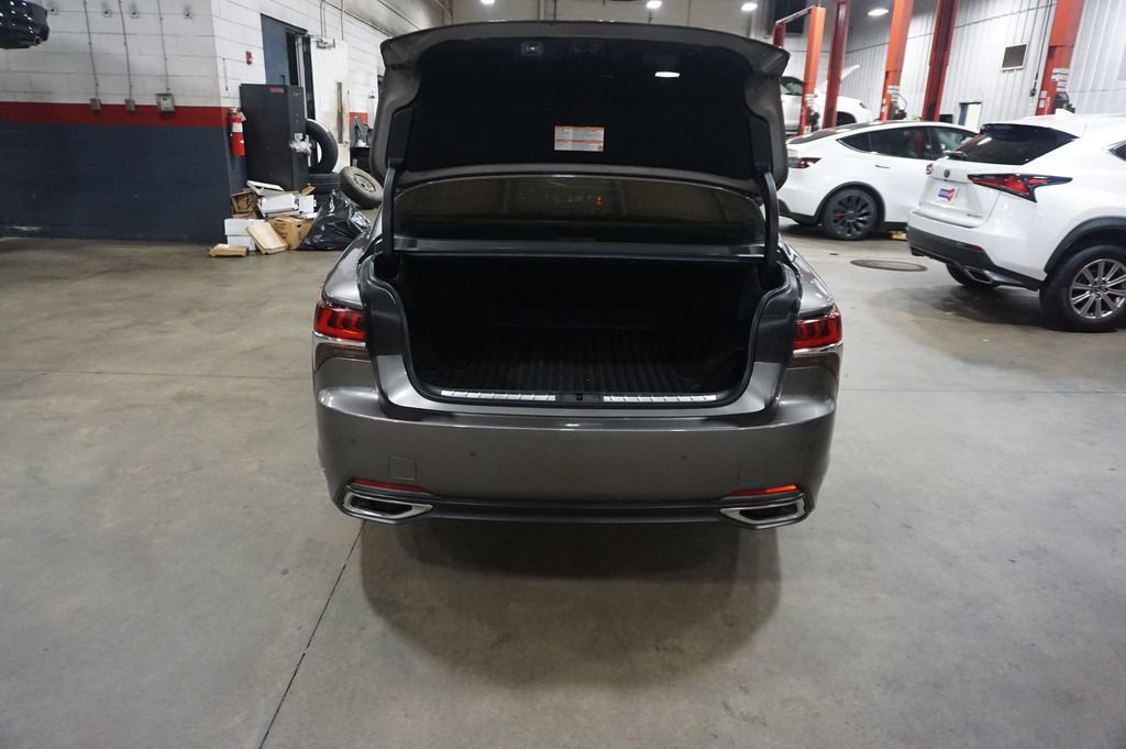 Used 2018 Lexus LS 500 AWD w/ Luxury Package image 17
