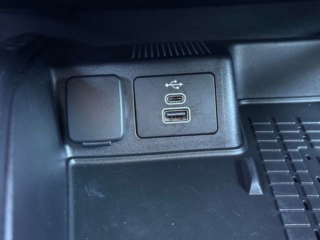 Used 2025 Ford Bronco Sport Badlands image 12