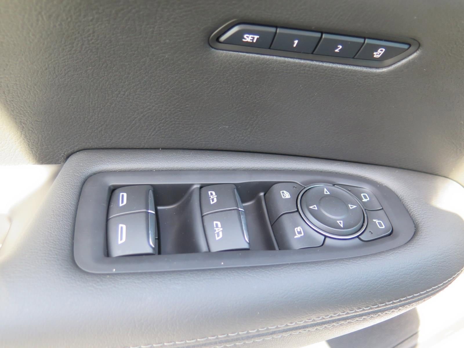 Certified 2024 Cadillac XT6 Sport w/ LPO, Onyx Lite Package image 12