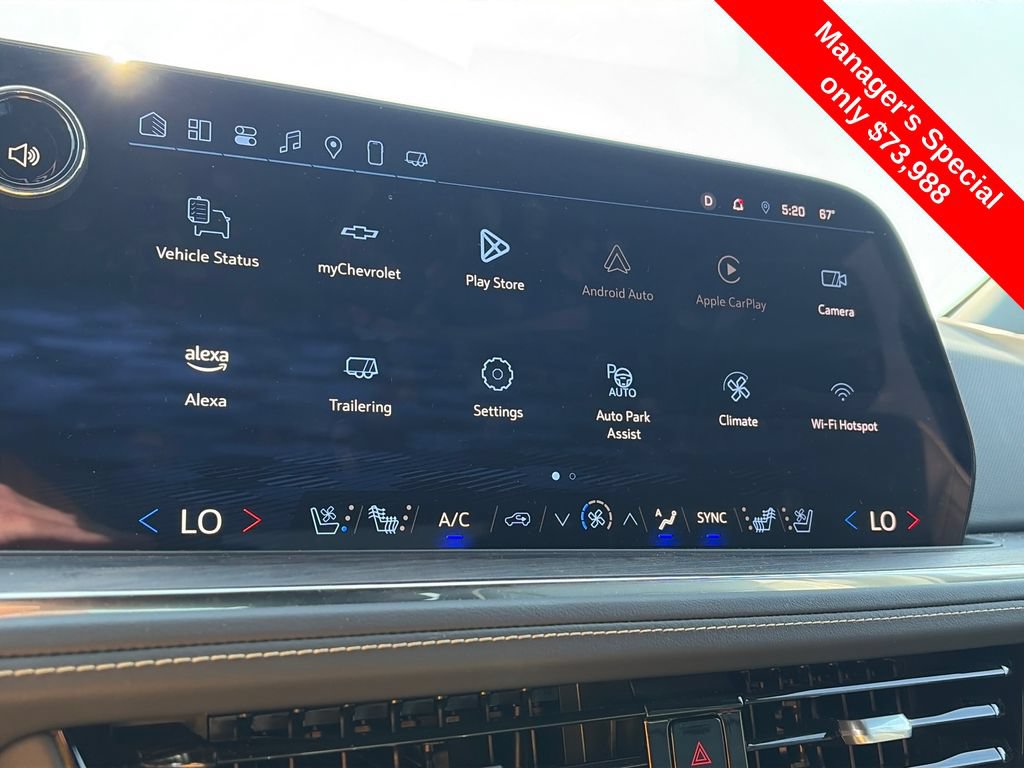 Used 2025 Chevrolet Suburban Premier AWD/4WD image 23