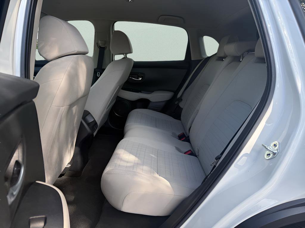 Certified 2025 Honda HR-V LX image 11