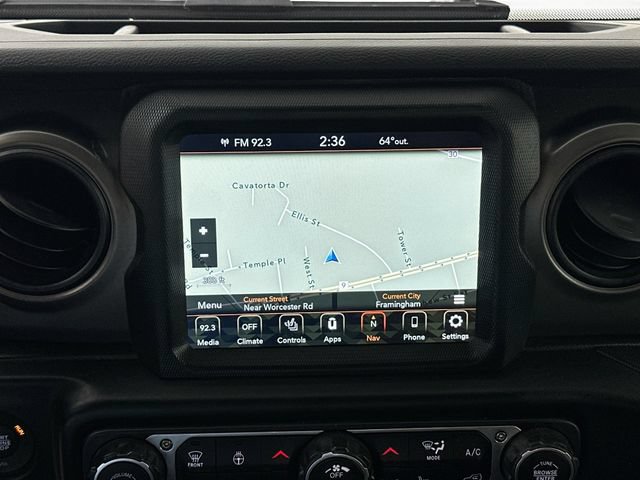 Used 2022 Jeep Gladiator Sport AWD/4WD image 11