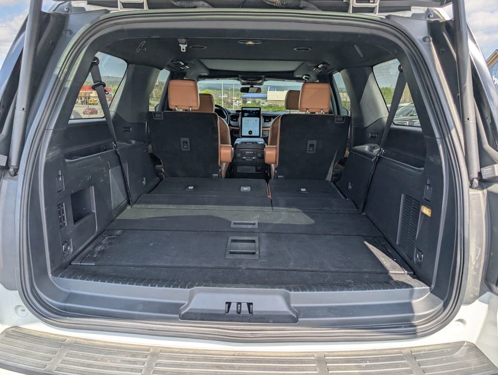 Used 2022 Ford Expedition Max Platinum AWD/4WD image 9