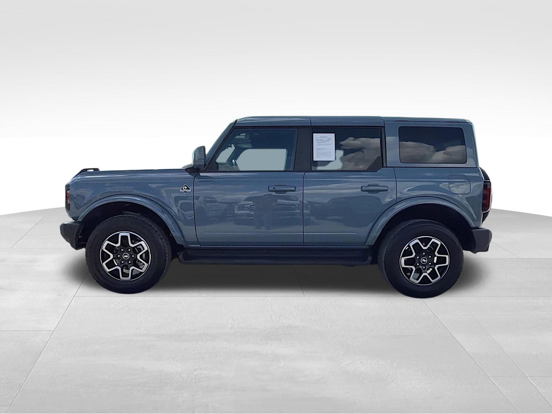 Certified 2025 Ford Bronco Outer Banks image 10