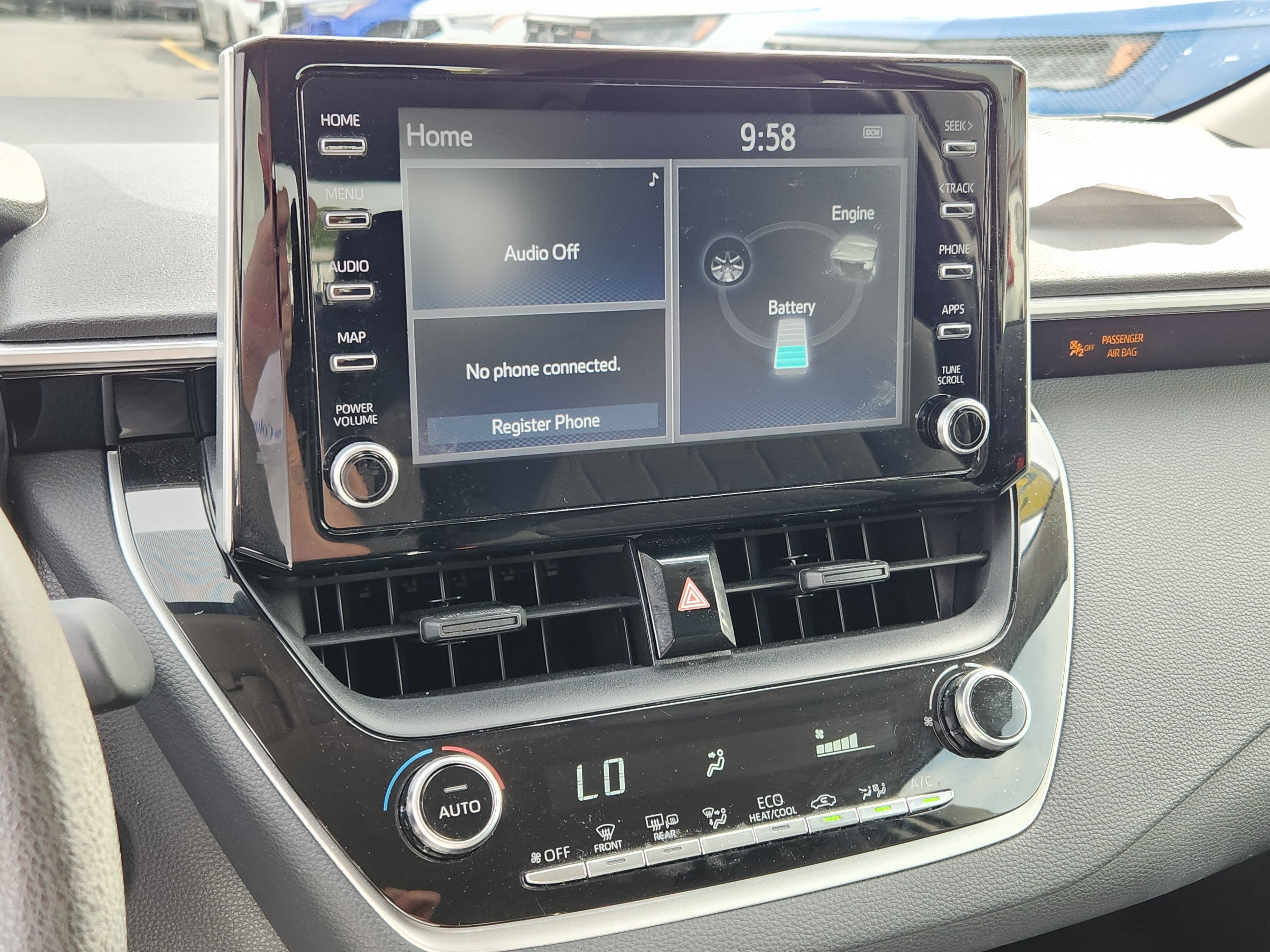 Used 2020 Toyota Corolla LE FWD image 20