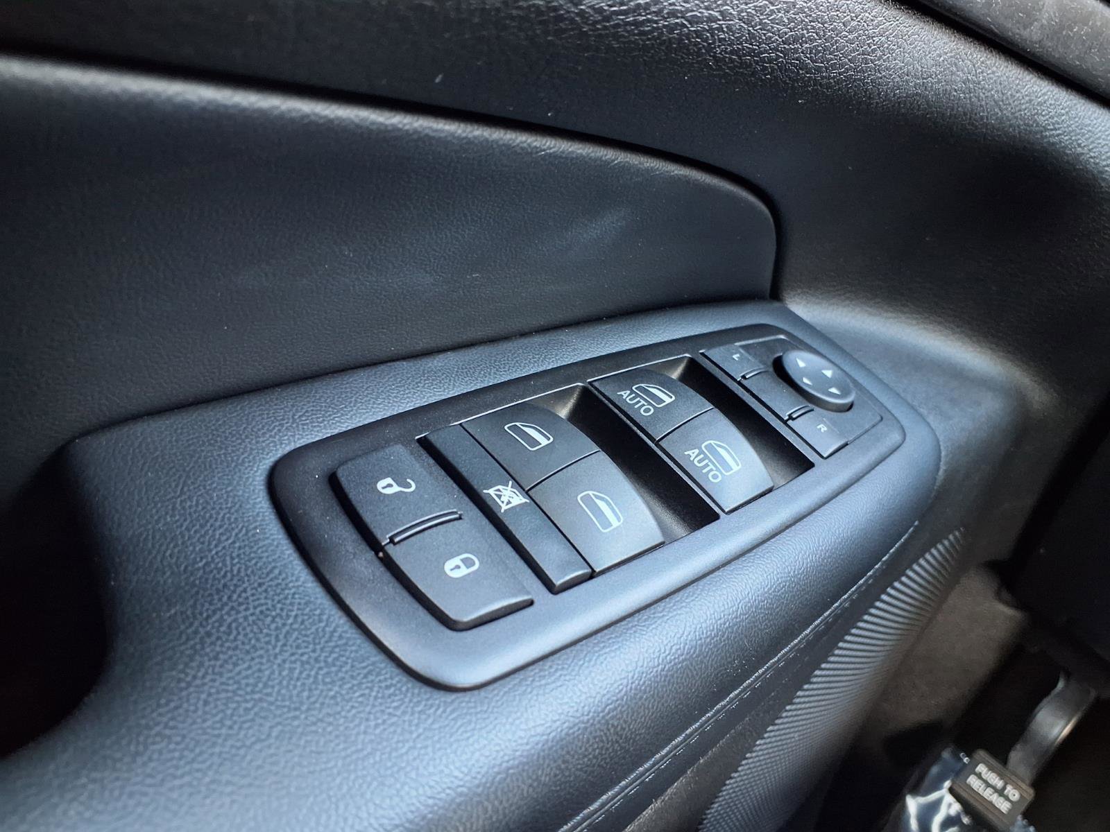 Used 2015 Jeep Grand Cherokee Laredo w/ Quick Order Package 23E image 18