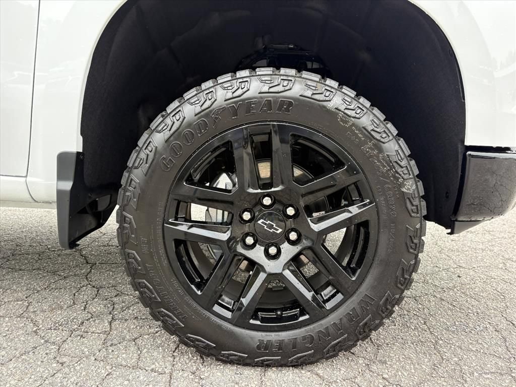 Used 2026 Chevrolet Silverado 1500 LT Trail Boss AWD/4WD image 24