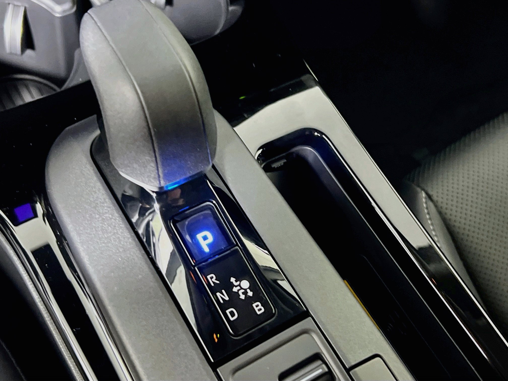 New 2027 Toyota Prius FWD image 24