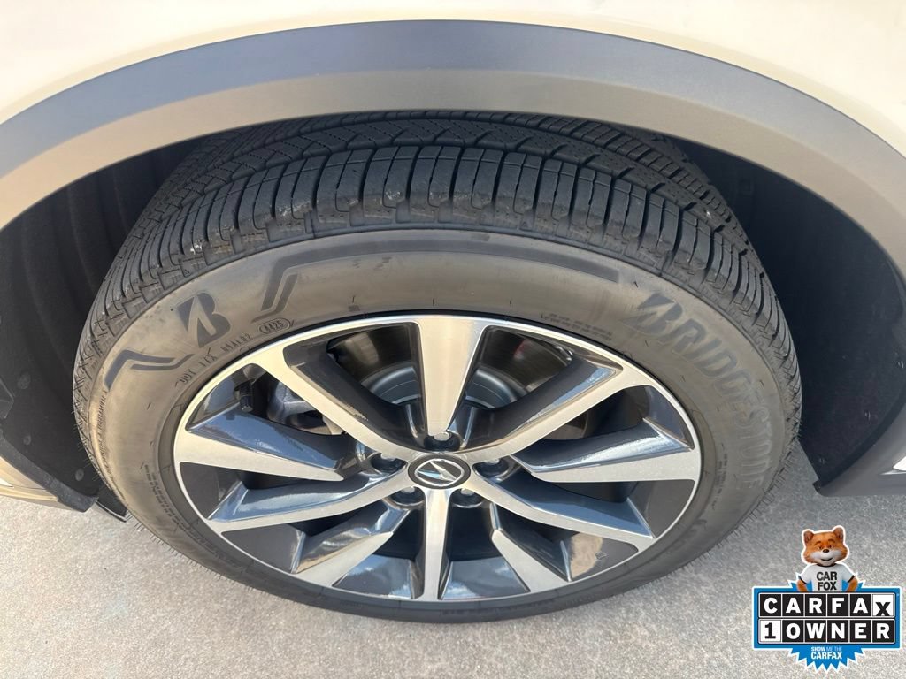 Certified 2026 Acura MDX w/ Technology Package FWD image 35