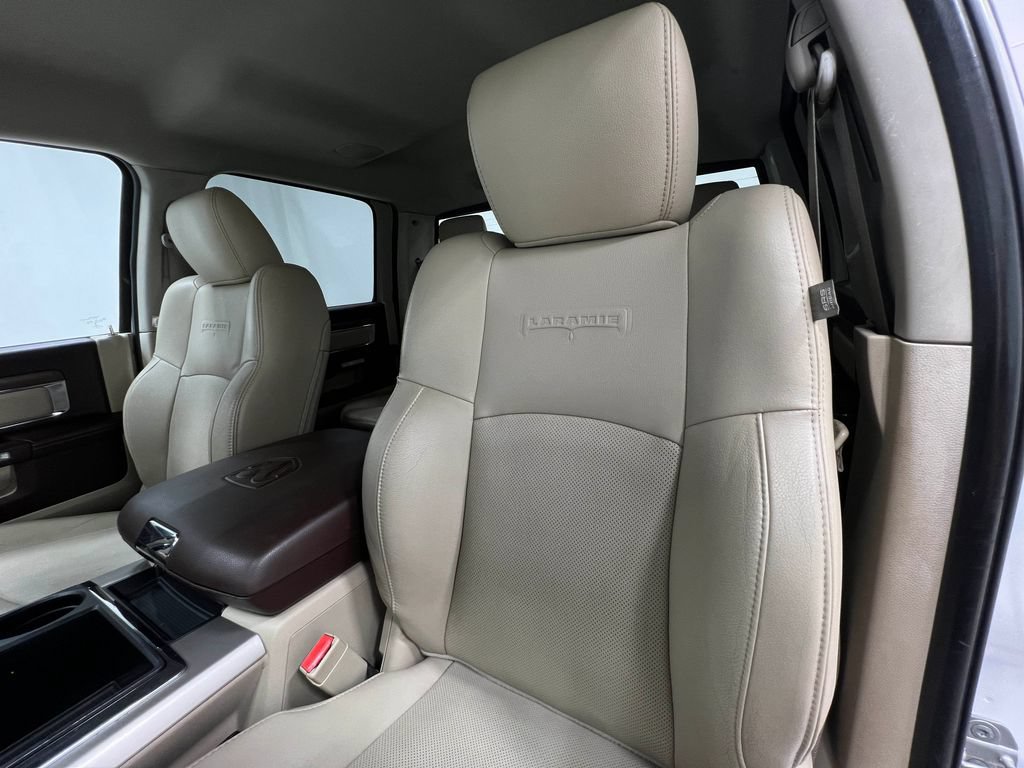 Used 2014 RAM 1500 Laramie w/ Convenience Group AWD/4WD image 14