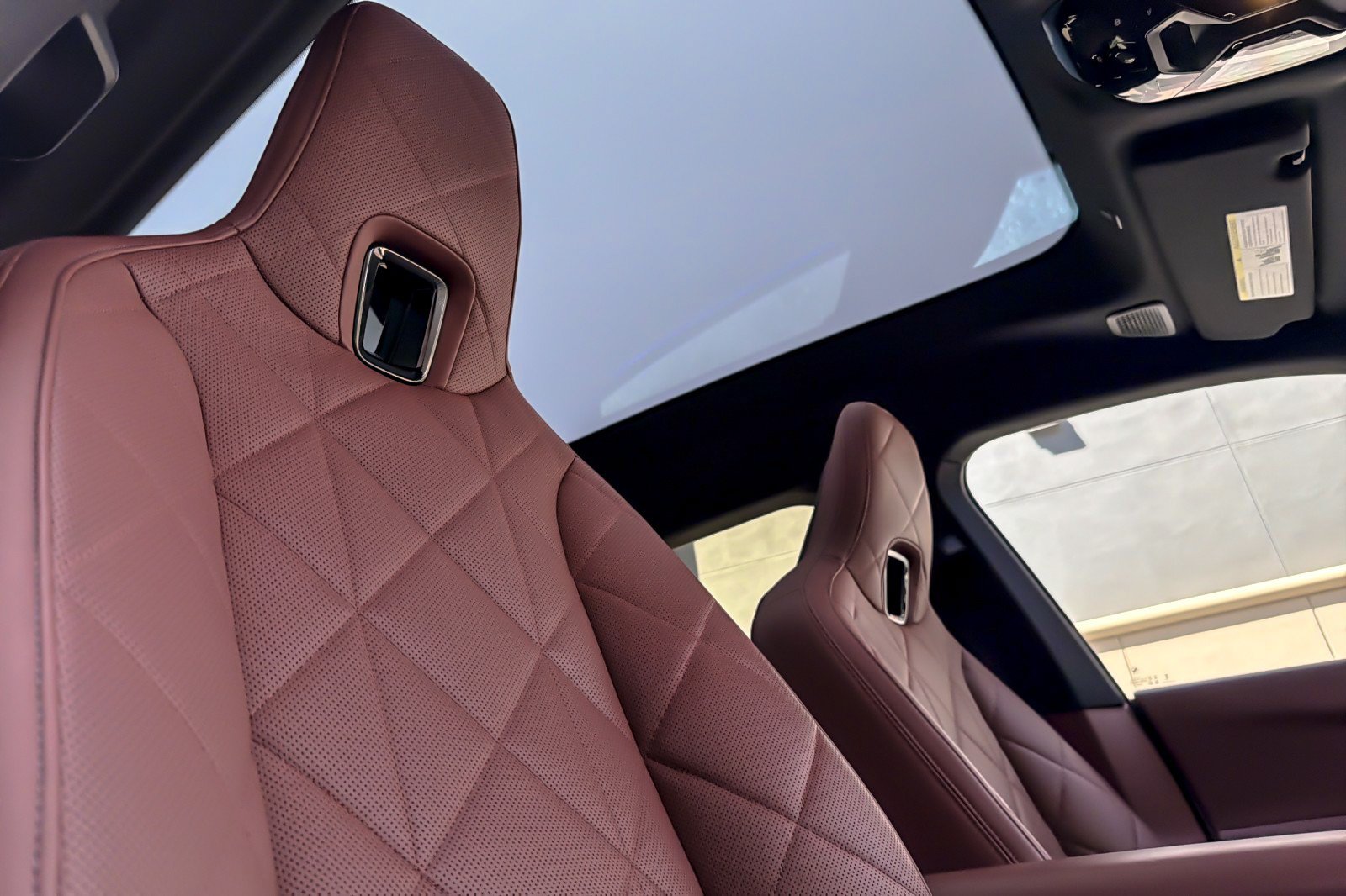Used 2025 BMW iX M60 AWD/4WD image 16