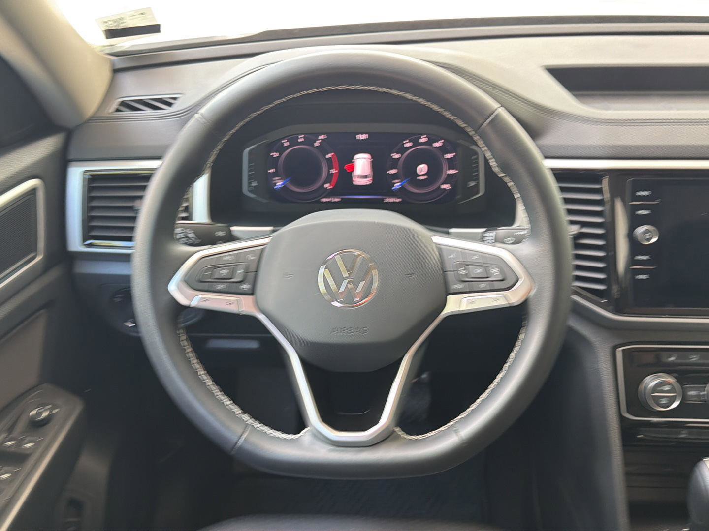 Certified 2023 Volkswagen Atlas SE AWD/4WD image 19