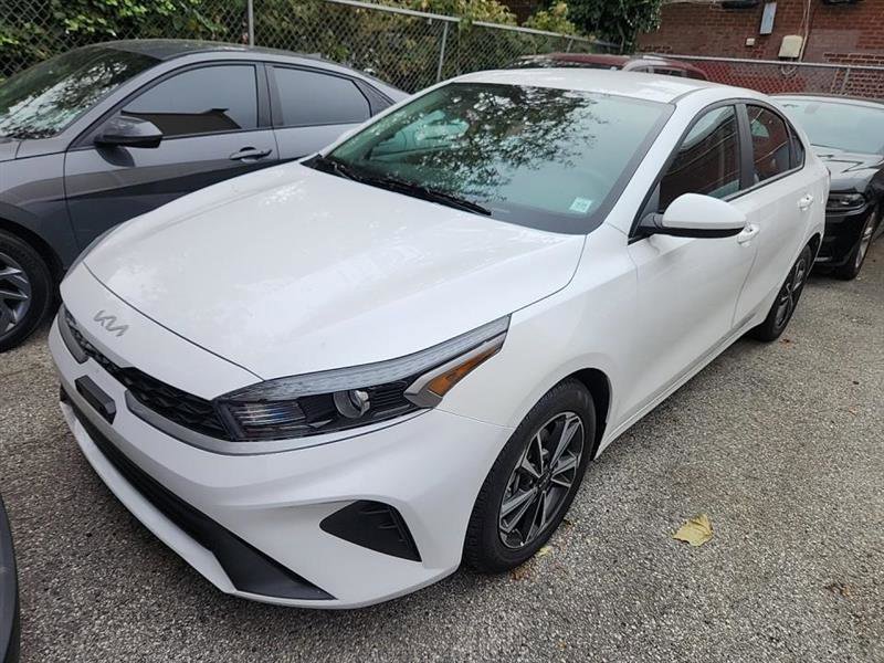 Used 2024 Kia Forte LXS image 4