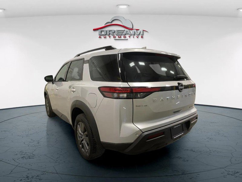 Used 2024 Nissan Pathfinder SV AWD/4WD image 6