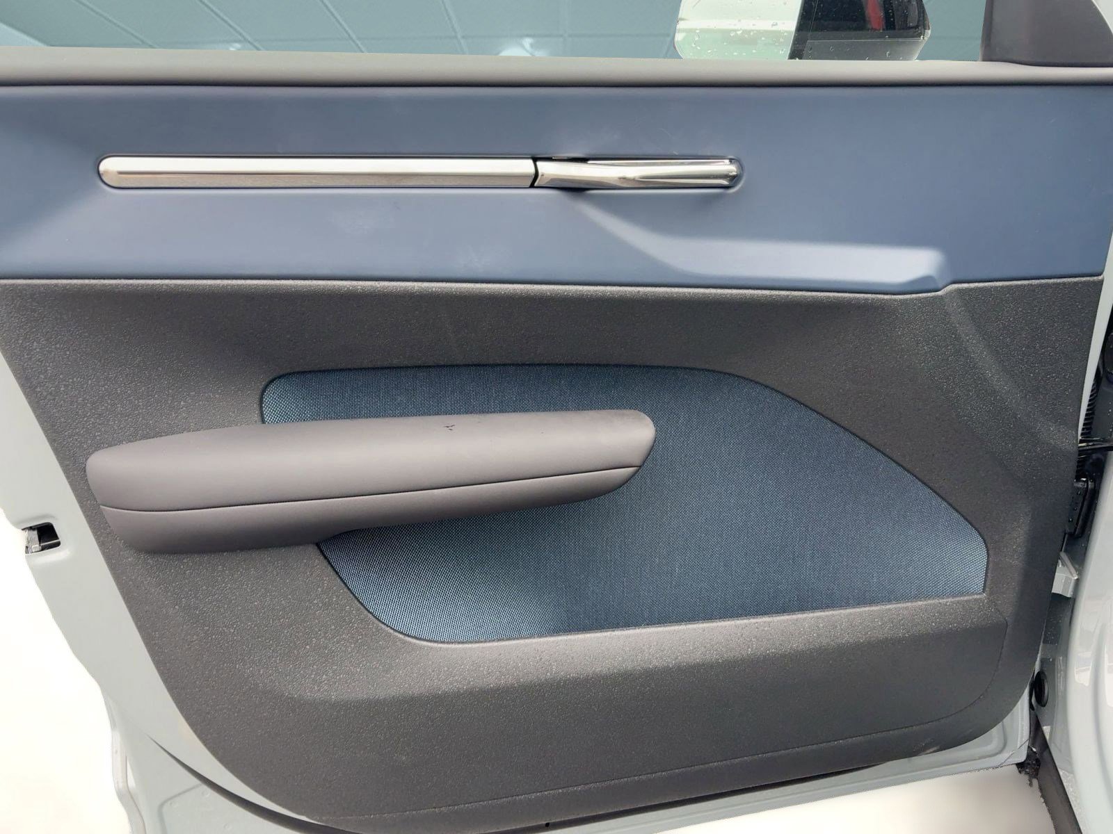 New 2026 Volvo EX30 Plus w/ Protection Package image 21