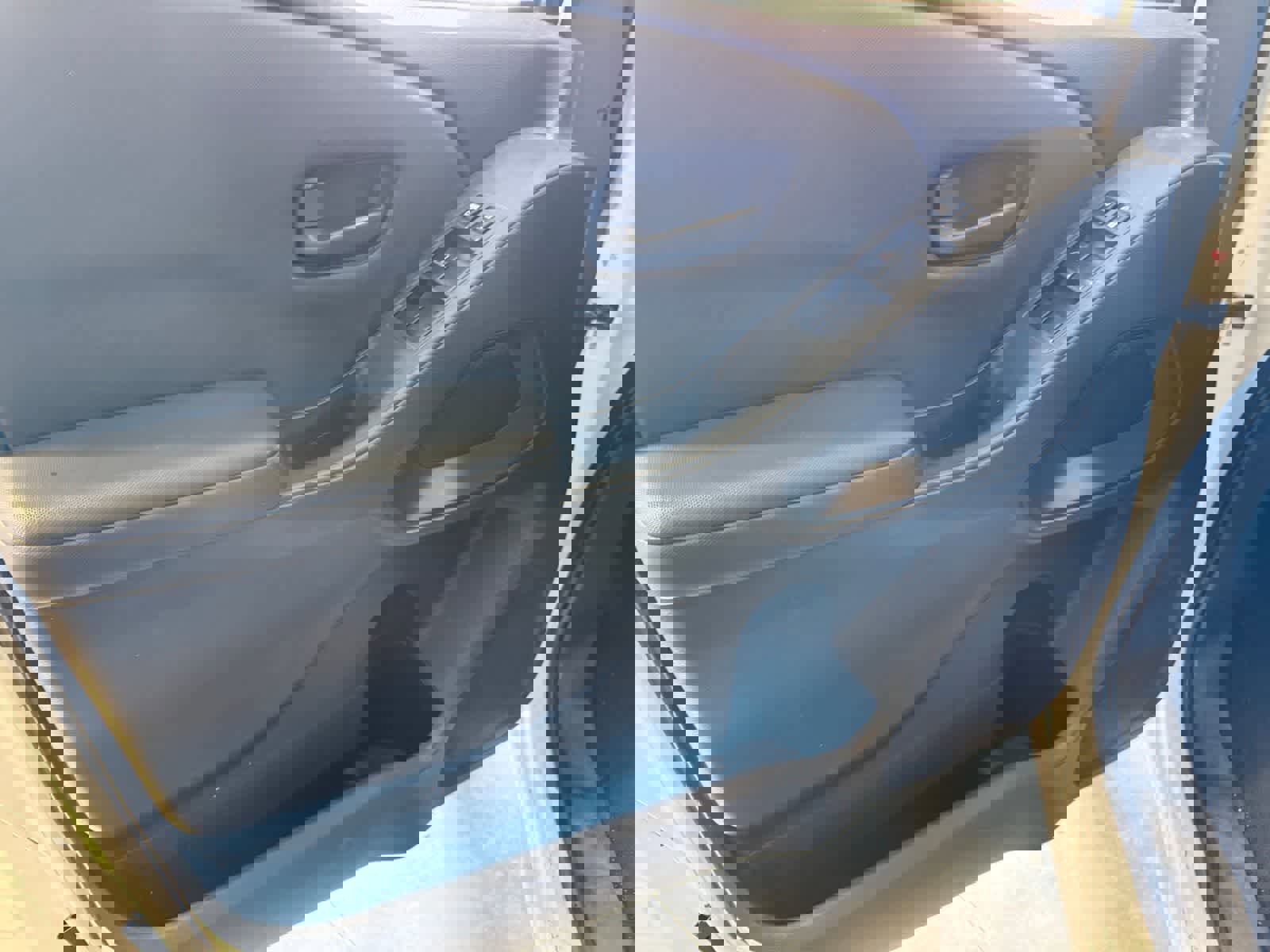 Used 2022 Nissan Frontier S w/ Technology Package image 17