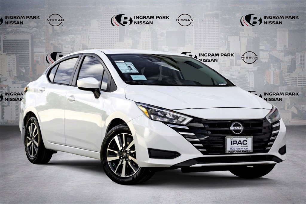 New 2025 Nissan Versa SV w/ Trunk Package