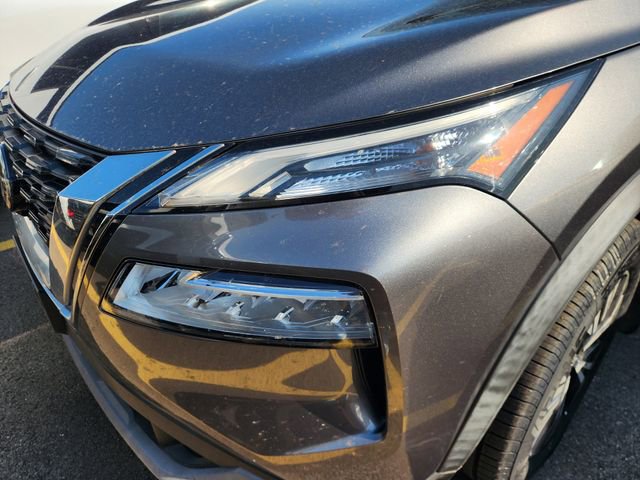 Used 2021 Nissan Rogue SV FWD image 6
