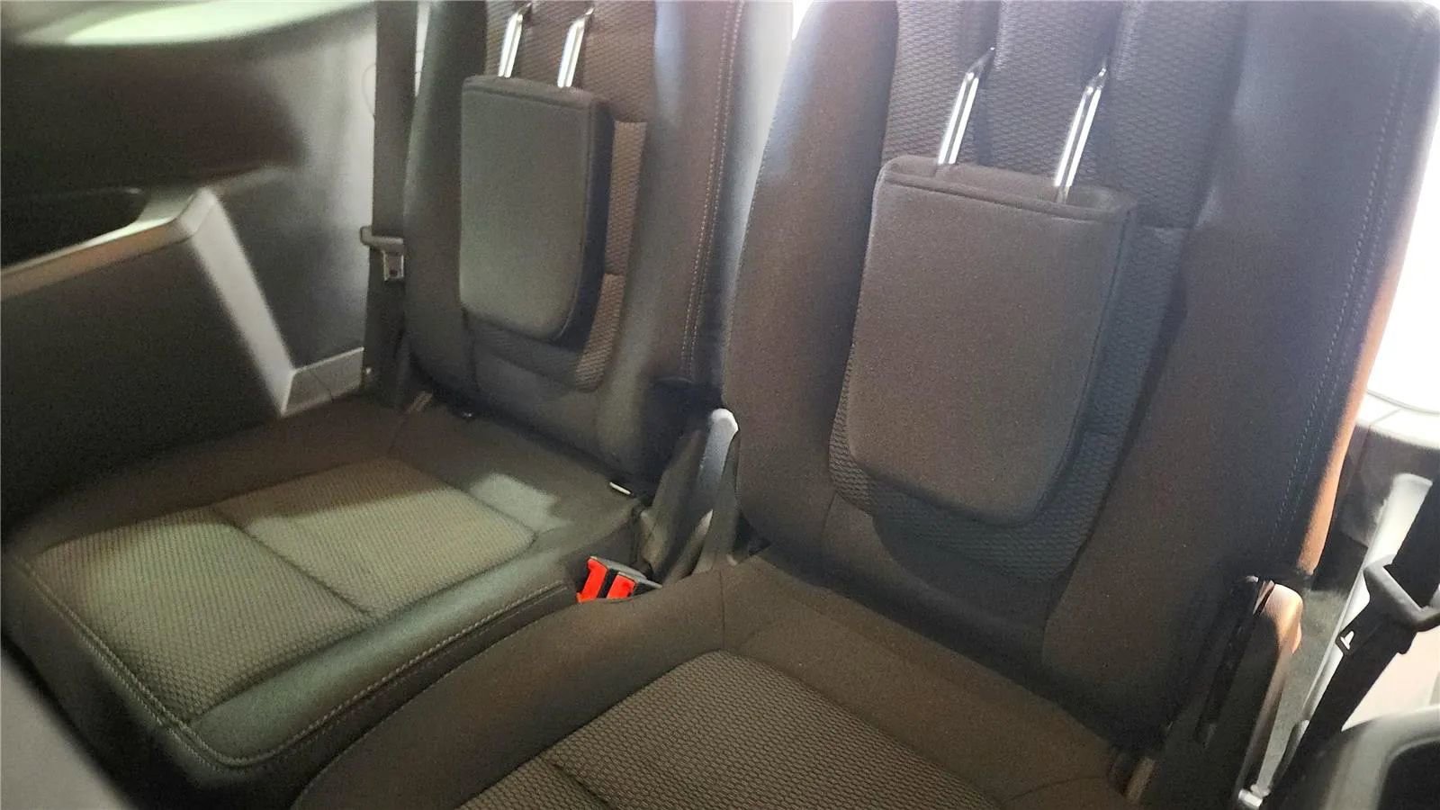 Used 2017 Ford Explorer XLT w/ Class II Trailer Tow Package image 34