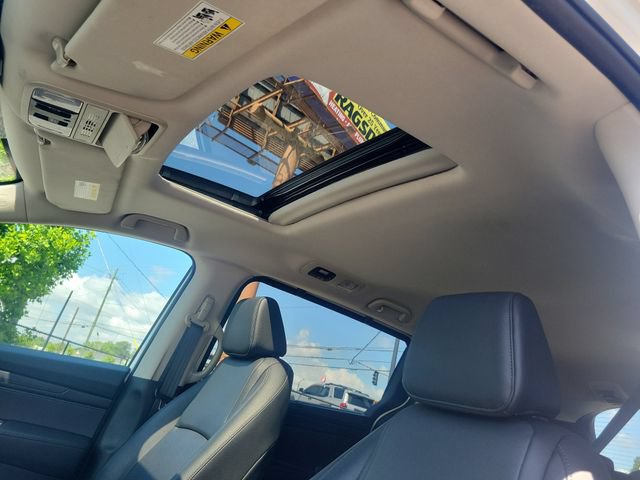 Certified 2025 Honda Odyssey EX-L image 13
