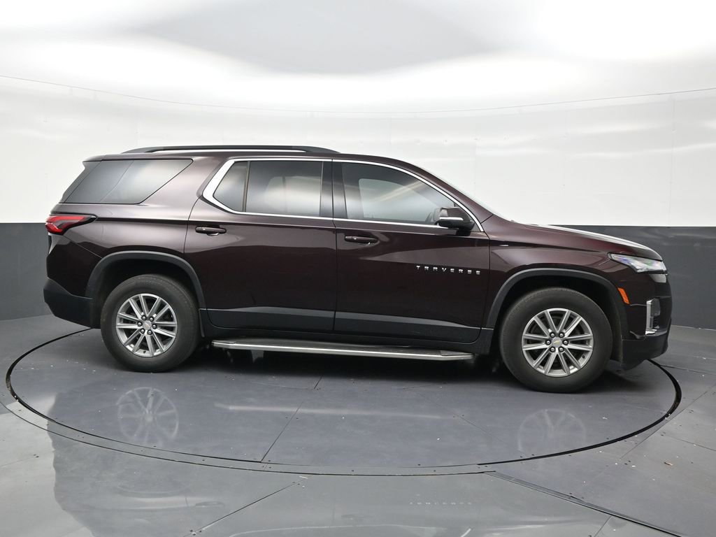 Used 2023 Chevrolet Traverse LT FWD image 6