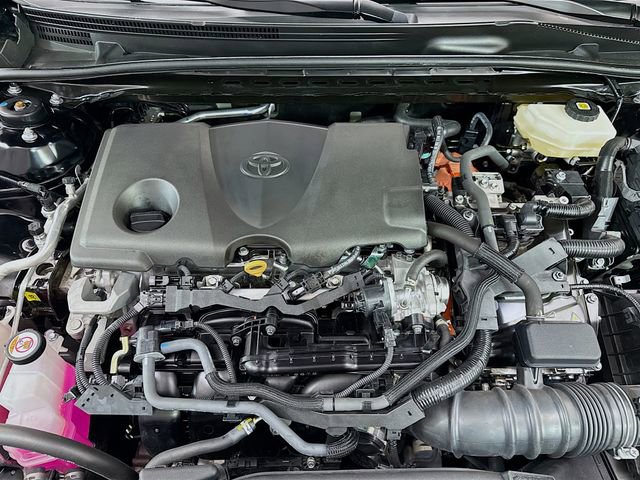 Used 2025 Toyota Camry SE image 29