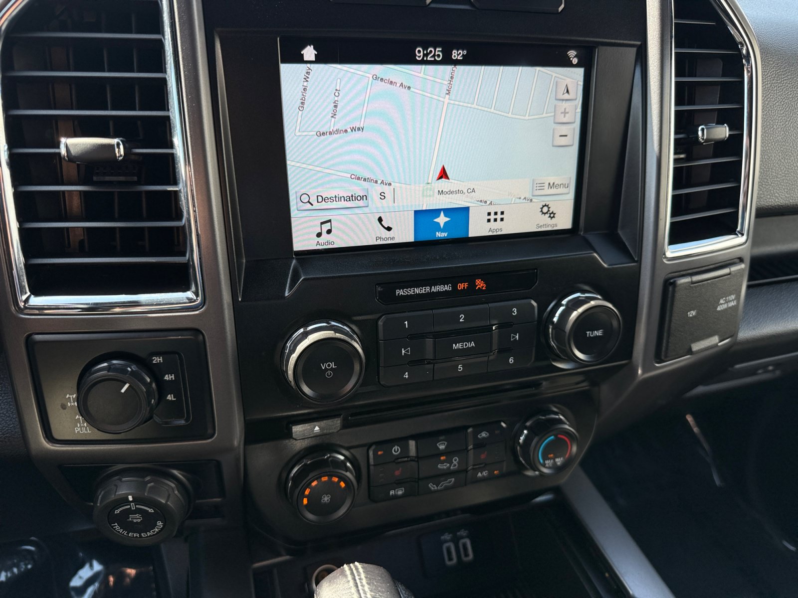 Used 2016 Ford F150 XLT w/ Equipment Group 302A Luxury AWD/4WD image 12