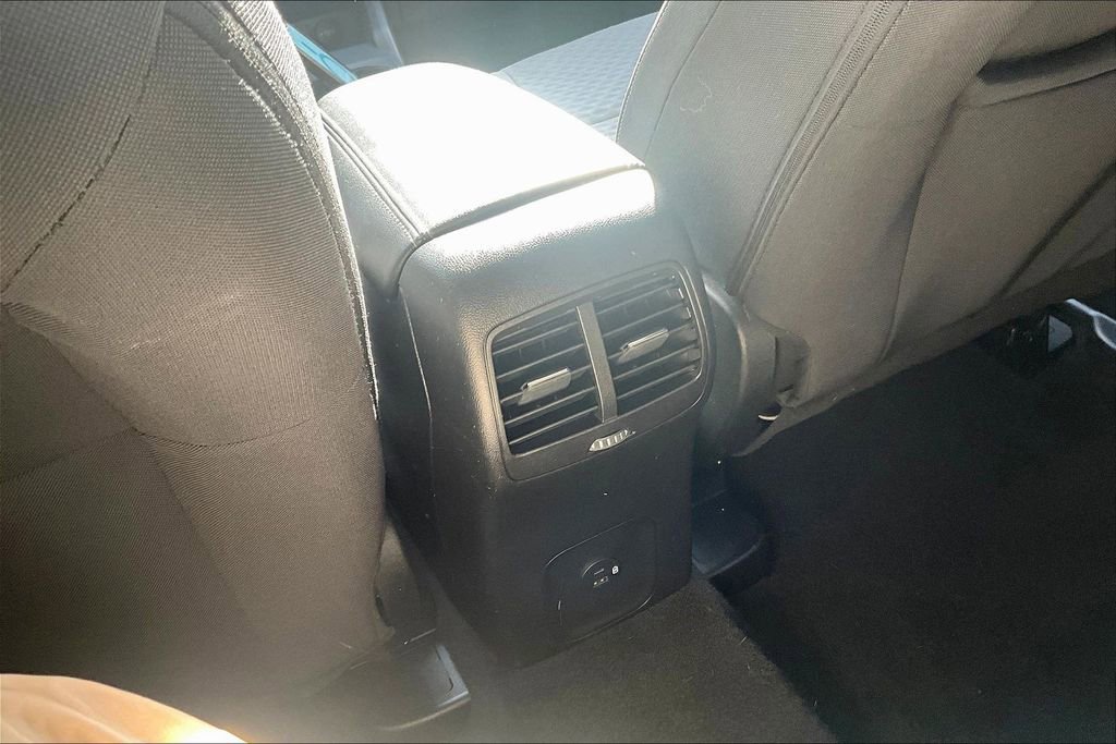 Used 2022 Ford Escape SE image 11