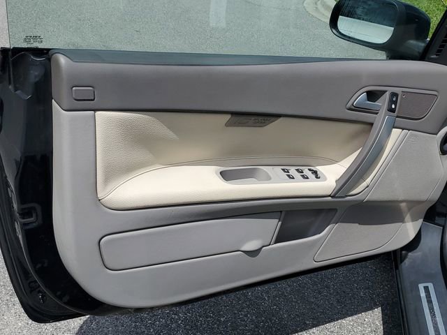 Used 2011 Volvo C70 T5 w/ Convenience Pkg image 12