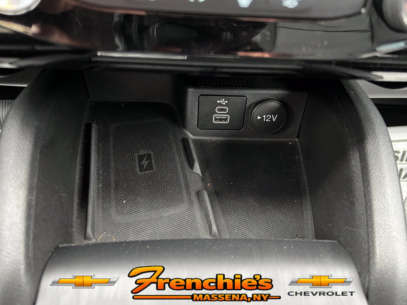 Used 2025 Ford Escape Platinum AWD/4WD image 18