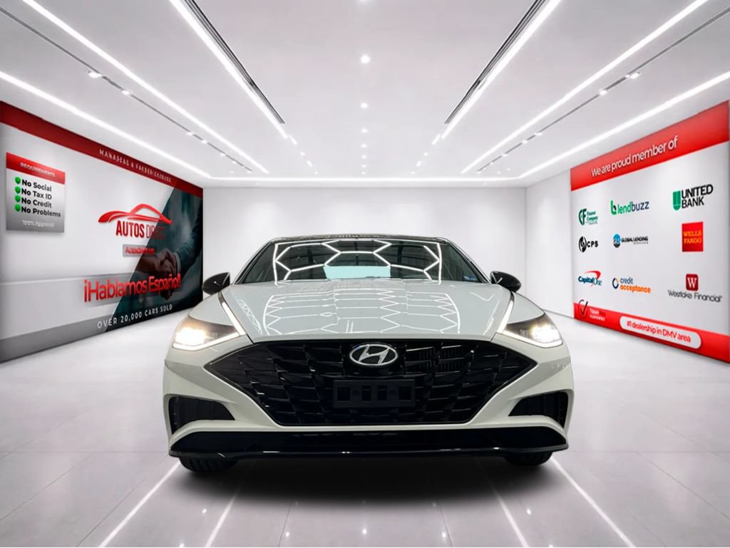 Used 2023 Hyundai Sonata SEL Plus FWD image 2